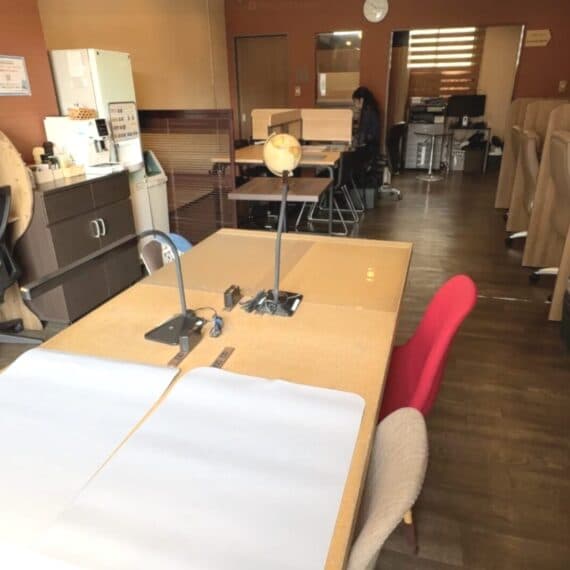 勉強カフェ 神戸三宮駅前スタジオの内観写真
