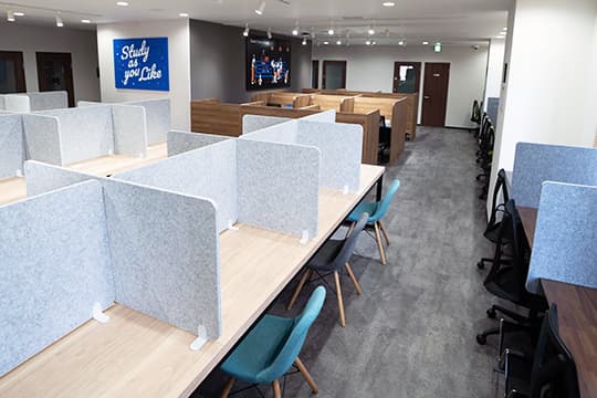 Gadol Cafe&Study 三宮店