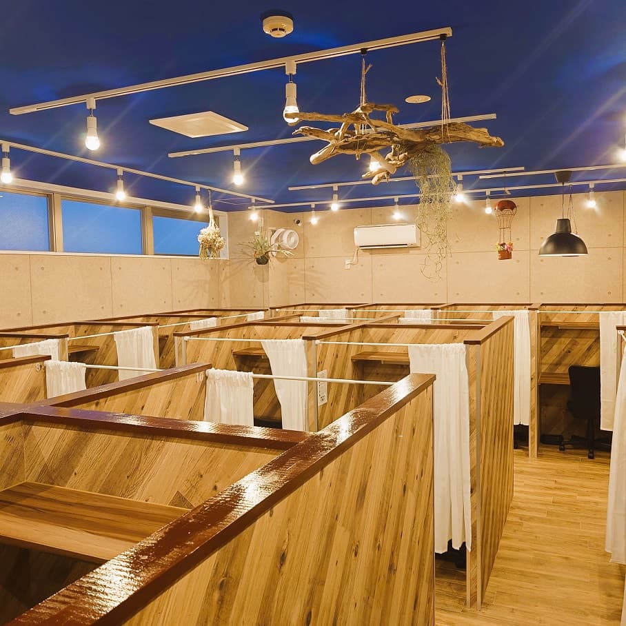 アイデスク立川自習室の内装