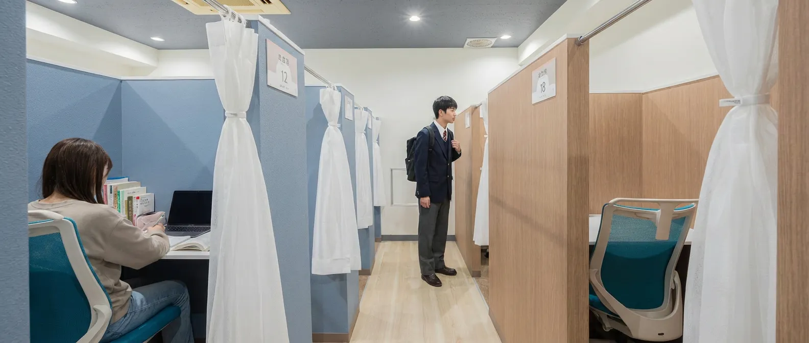 KAKOI 文京シビックセンター前店の外観・内観