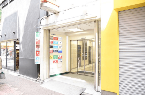 FEEEP FEEEP 渋谷駅前ビル店 外観